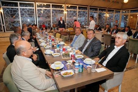 Başkan Duruay, Belediye Meclisi üyeleriyle iftar sofrasında buluştu