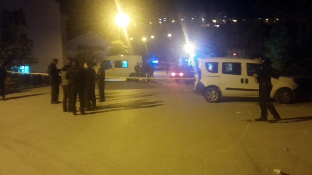 Başkent’te sokak ortasında kanlı infaz: 2 ölü