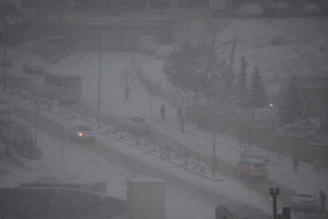 Aliağa beyaza büründü
