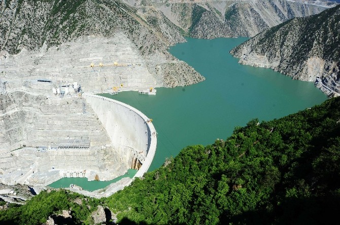 Türkiye’de üretilen hidroelektrik enerjinin yüzde 2,5’i Deriner’den
