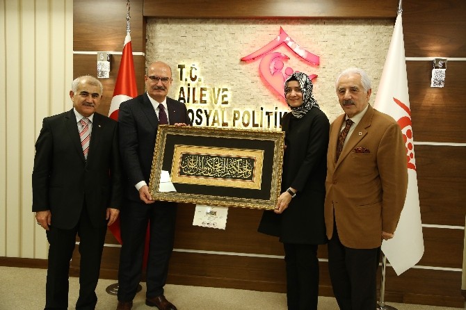 ATO’dan Aile ve Sosyal Politikalar Bakanı Kaya’ya ’Milli Birlik’ temalı takvim
