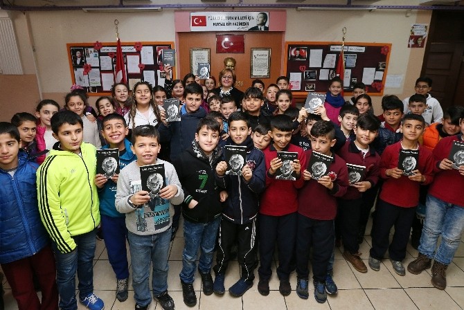 Başkan Pekdaş’tan öğrencilere sürpriz