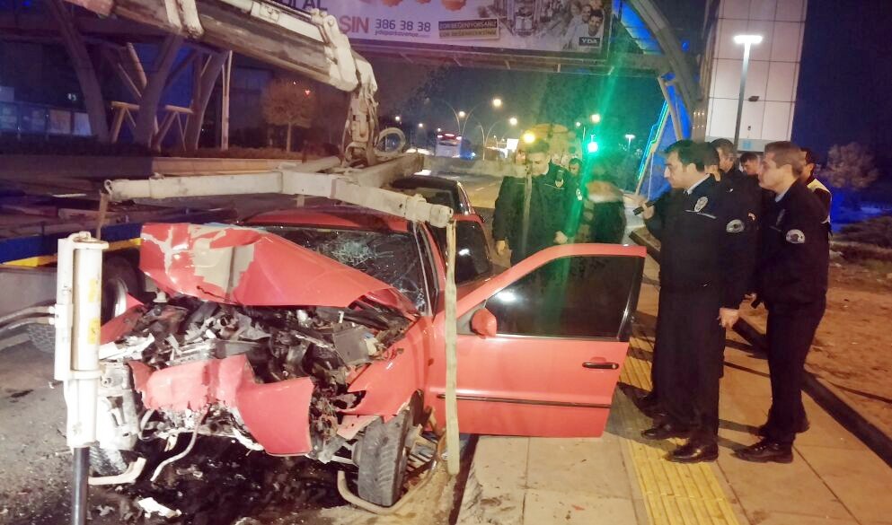 Başkent’te trafik kazası: 1 ölü, 3 yaralı