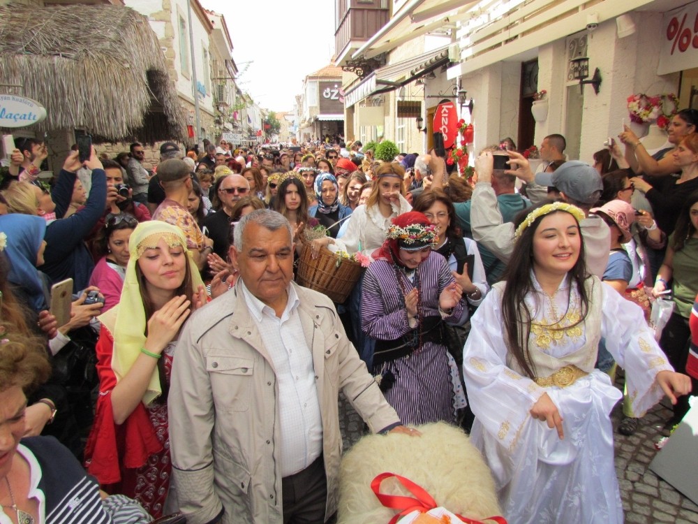 Esnaflar 6-9 Nisan’daki Alaçatı Ot Festivaline kilitlendi