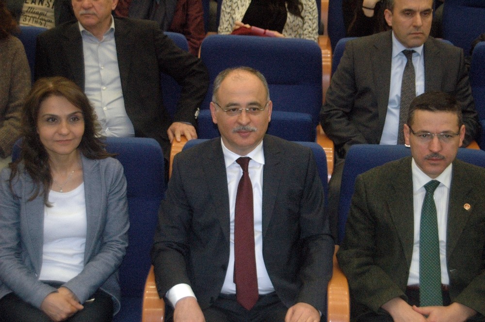 Gazi Üniversitesi’nde ’Denetim Mesleği’ konulu sempozyum