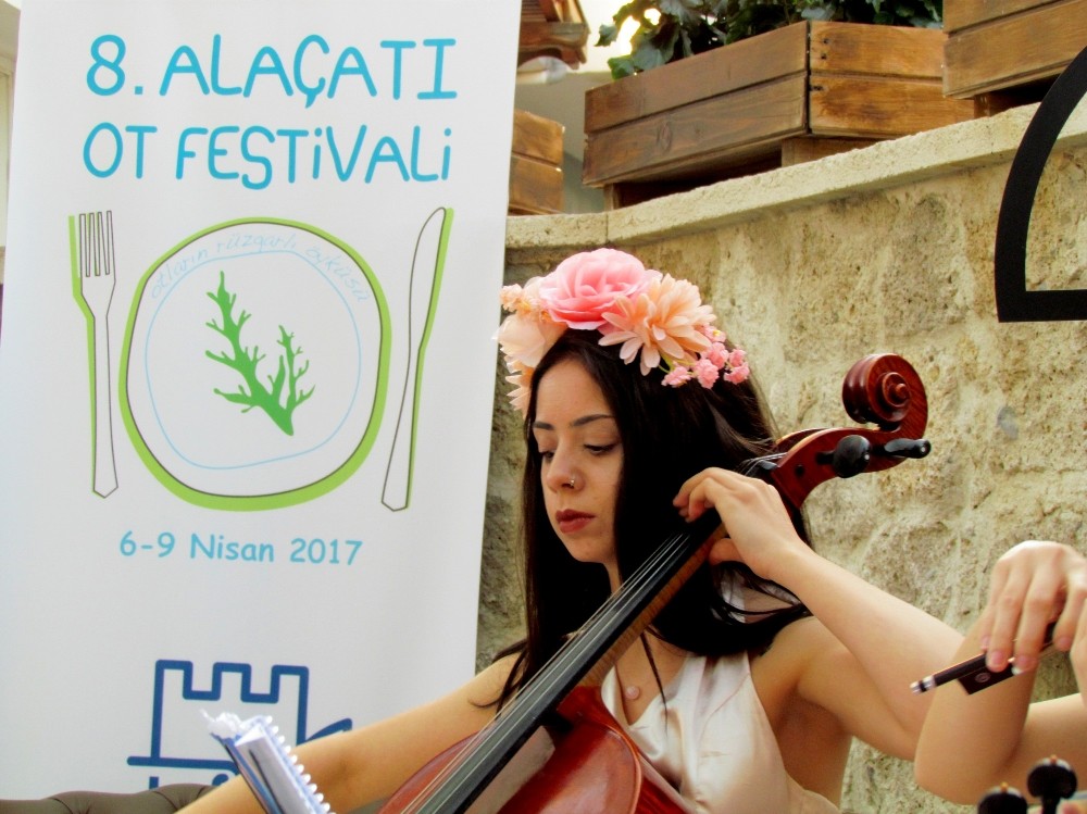 Alaçatı’nın büyülü atmosferinde festival kokteyli