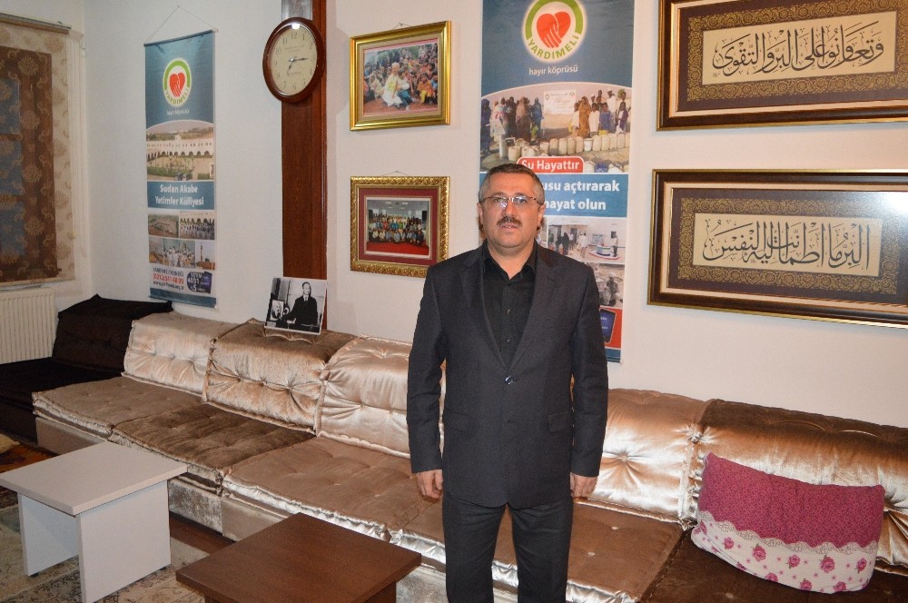 Yardım Eli Derneği’nden Suriyeli öğrencilere yardım