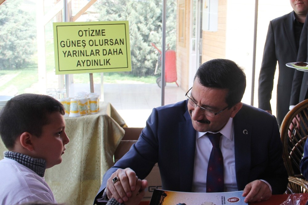 Otizmli çocuklar Keçiören’de piknik yaptı