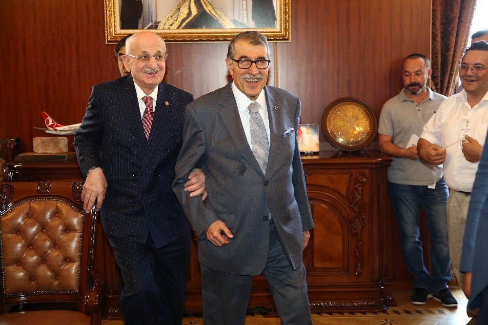 Meclis İçtüzüğü teklifi TBMM Başkanlığına sunuldu