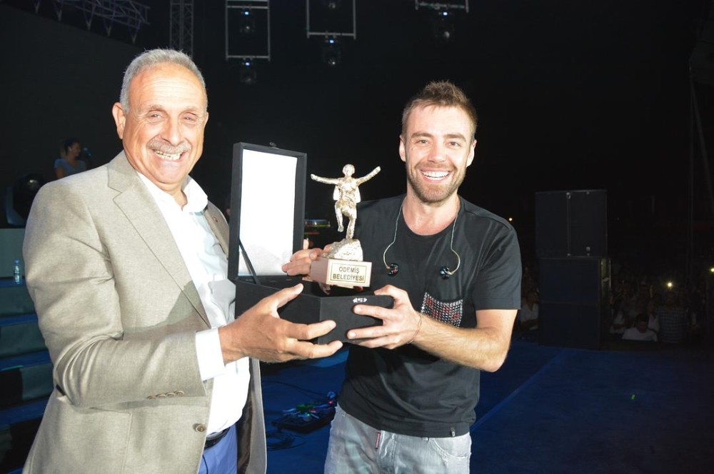 Murat Dalkılıç konserine yoğun ilgi