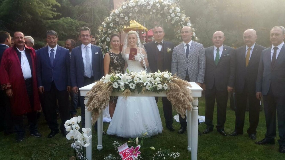 MHP Gölbaşı İlçe Başkanı Pehlivan dünya evine girdi