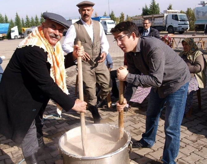 Selendililer keşkek gününde buluştu