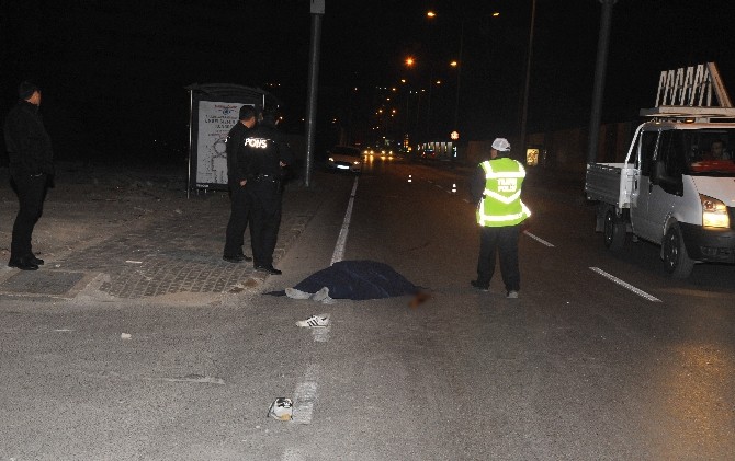 Yol ortasındaki kaza kamerada