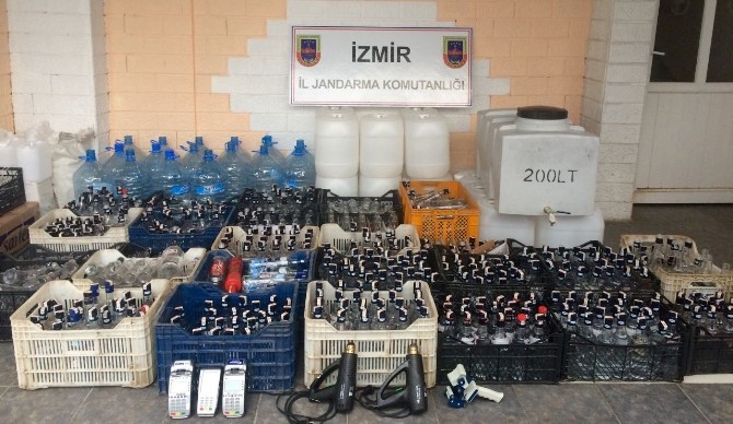 İzmir’de sahte içki operasyonu