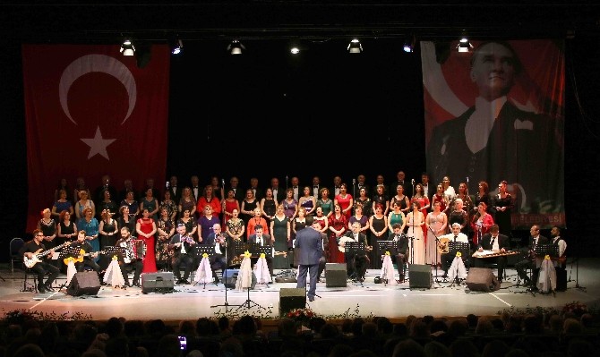 Bayraklı’da Sevgililer Günü’ne özel konser