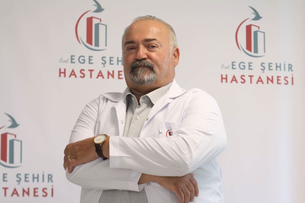 Hastane odasında doktoru vurdular