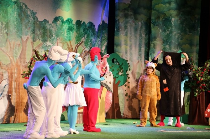 Minikler Şirinler’i çok sevdi
