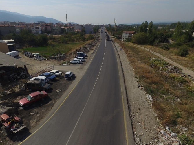 Soma caddeleri sıcak asfaltla buluştu