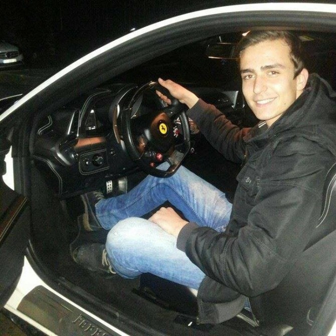 Genç sürücü trafik kazasında hayatını kaybetti
