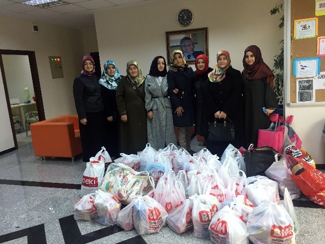 Pursaklarlı hanımlardan Suriyelilere yardım eli