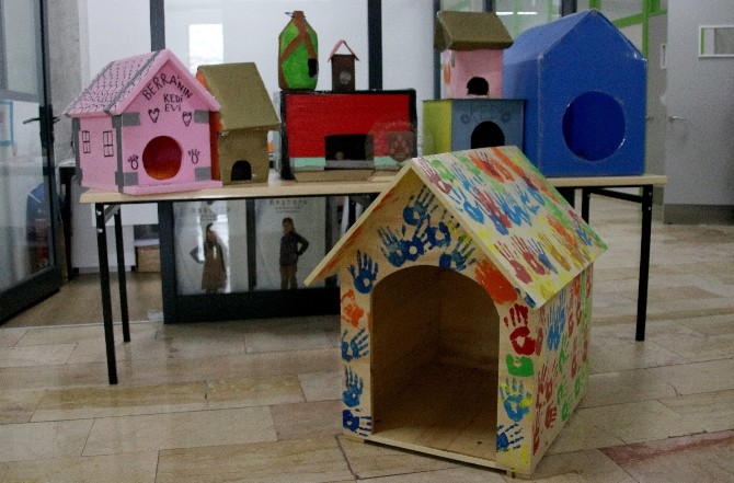 Duyarlı kalplerden sıcak evler
