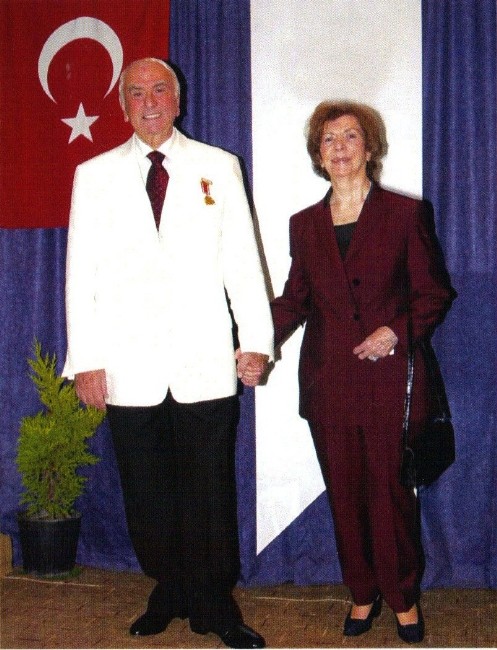 Salih İşgören kabri başında anıldı
