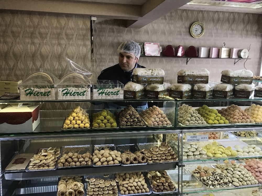 Pursaklar zabıtası denetimlere devam ediyor