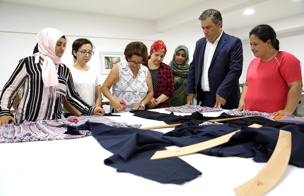 Bucalı kadınların adresi Türkan Saylan ÇYM