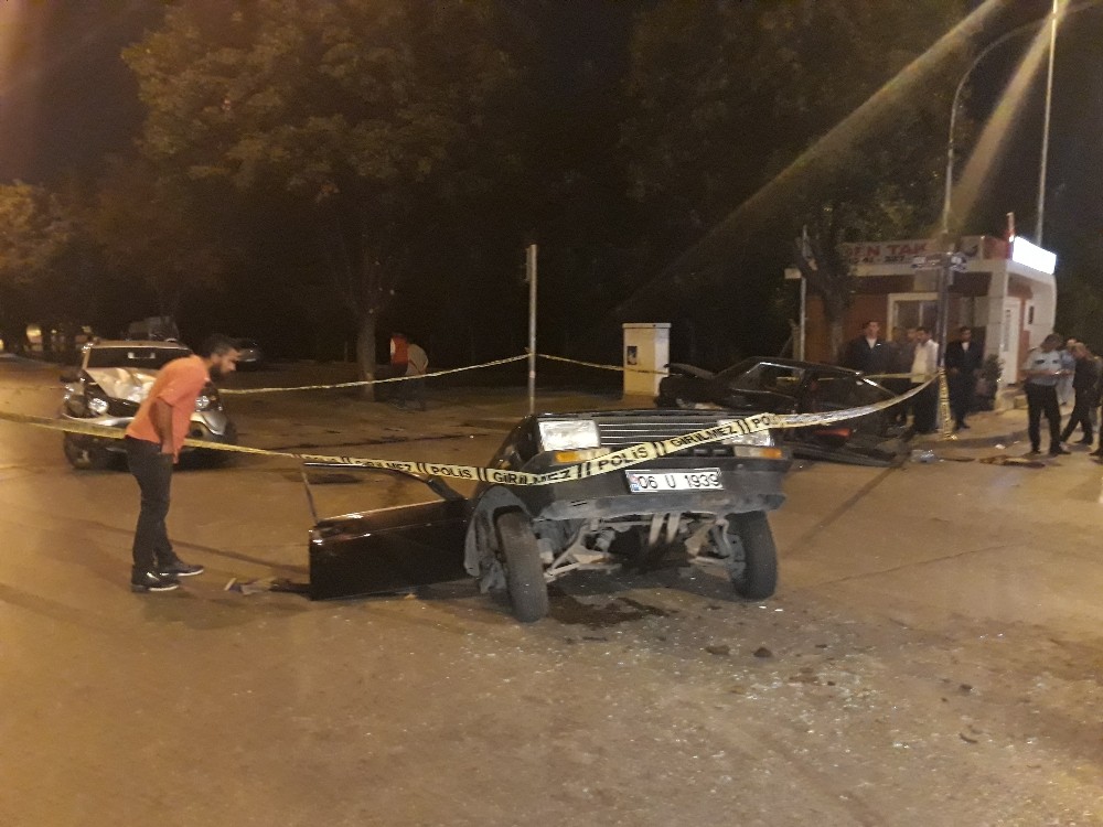 Kağıt gibi ikiye bölünen otomobilden sağ çıktı