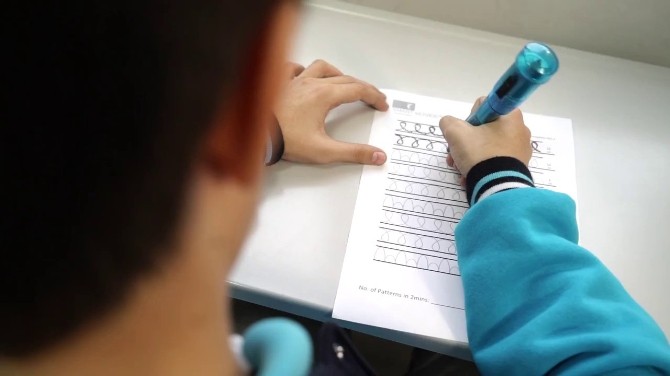 Çocukların yazısını güzelleştiren kalem
