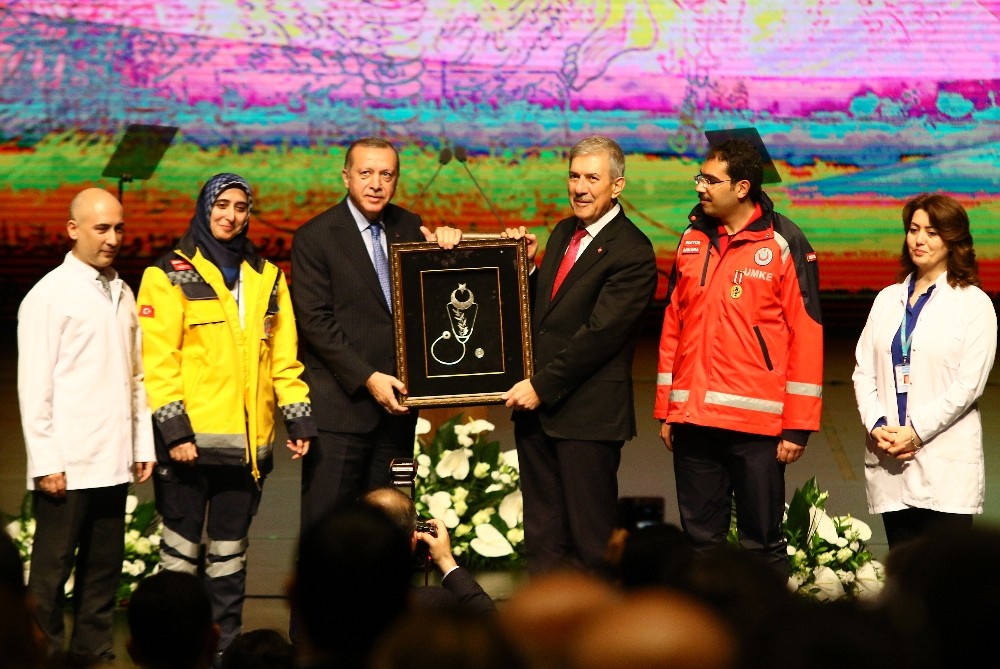 Cumhurbaşkanı Erdoğan: “Bizim için teröristin konumu neyse bunların konumu da o”
