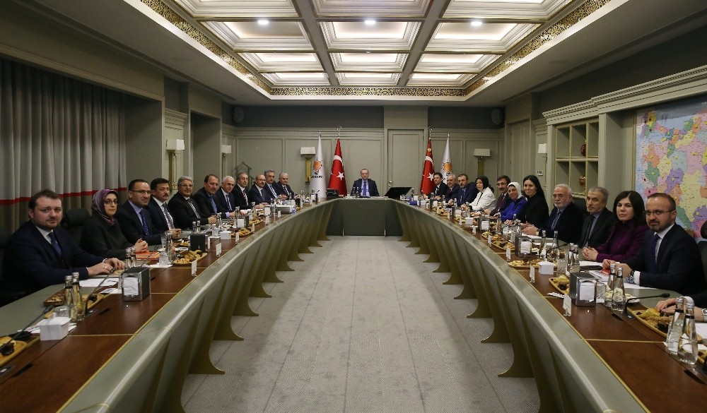 AK Parti MYK toplantısı başladı