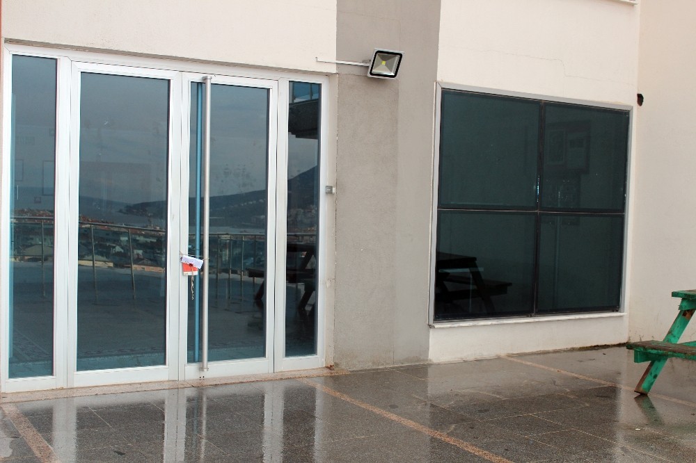 O yurda mühür vuruldu
