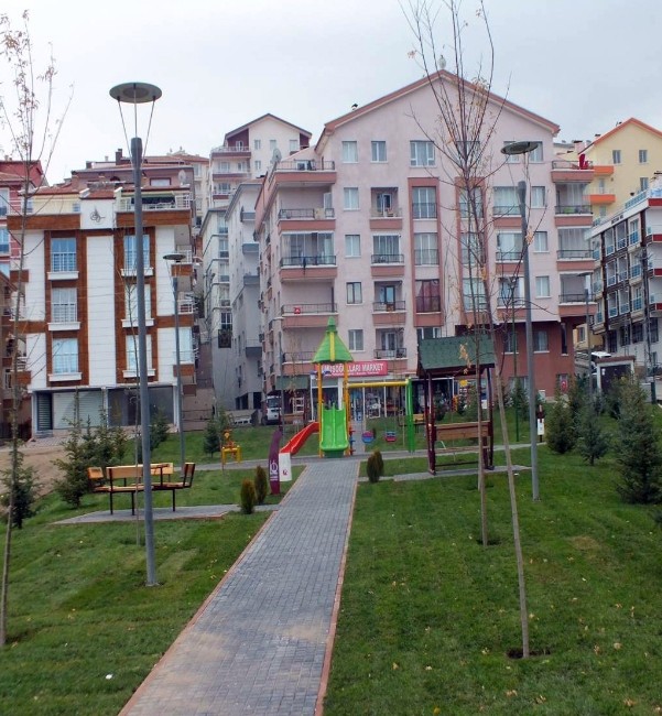 Keçiören’in parklarında 15 Temmuz şehitlerinin ismi yaşatılıyor