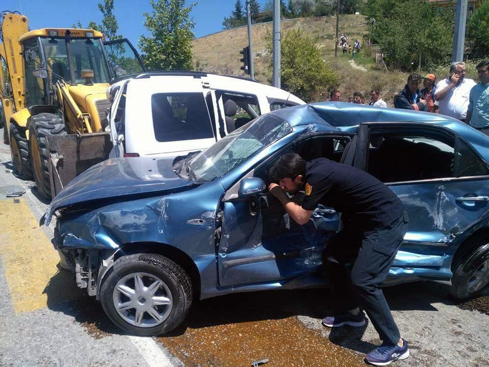 Beypazarı’nda zincirleme kaza: 5 yaralı
