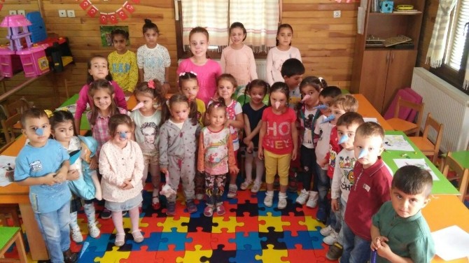 Minikler Pinokyo masalı ile hem eğlendi hem öğrendi