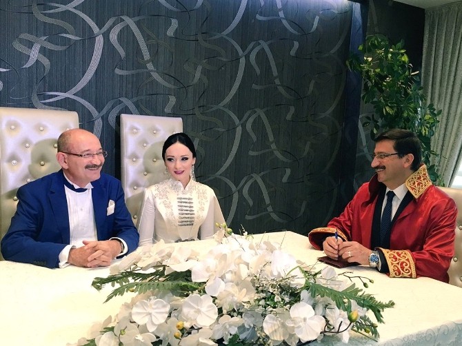 Akşam Ankara Temsilcisi Pazarcı’nın nikahını Başkan Ak kıydı