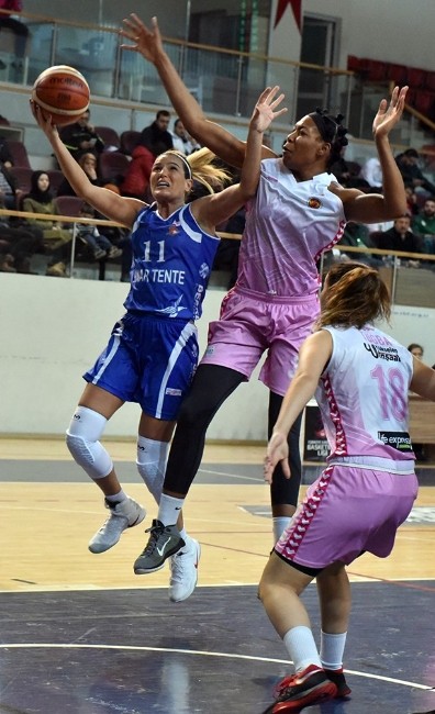 Bornova Becker Spor, zorlu deplasmanda galip
