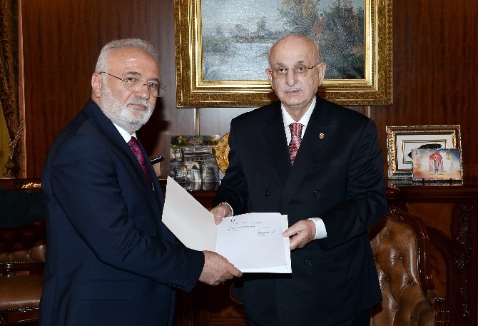 Anayasa değişikliği taslak metni TBMM Başkanına sunuldu
