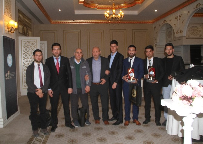 10 Ocak Çalışan Gazeteciler Günü’nde İhlas Haber Ajansına ödül yağmuru
