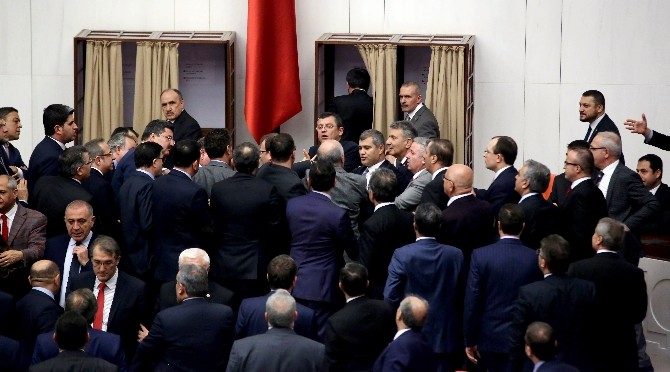 TBMM Genel Kurulunda usul tartışması
