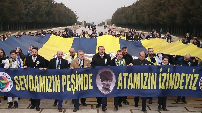 Fenerbahçeliler Ata’nın huzurunda