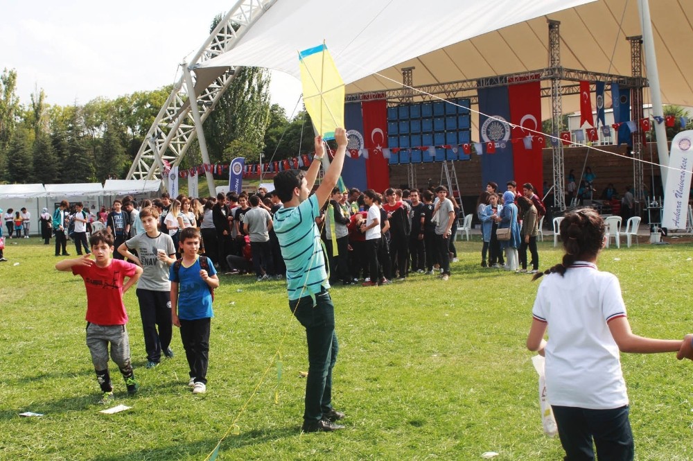 Altındağlı çocuklar bilimle iç içe