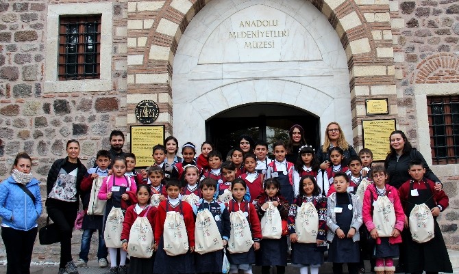 Köy çocukları müzeyle buluştu