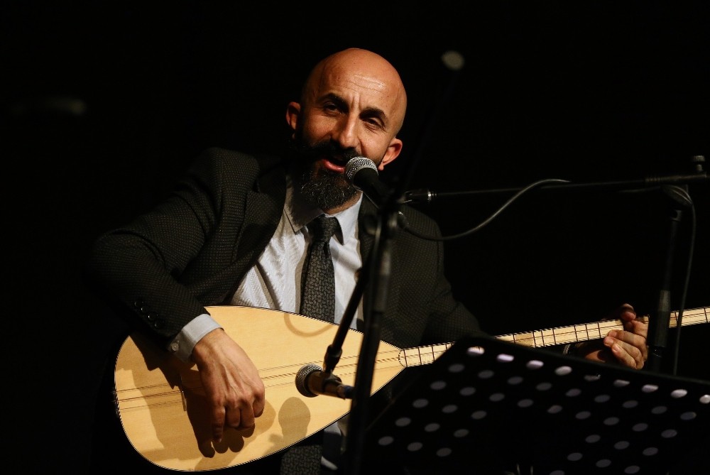 Mecaz ile ‘İzmir Türküleri’ dile geldi