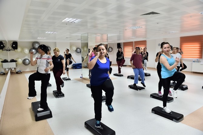 Hem eğleniyorlar hem kilo veriyorlar
