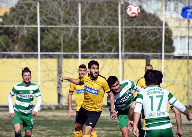 ALİAĞA FK EVİNDE KAYIP!