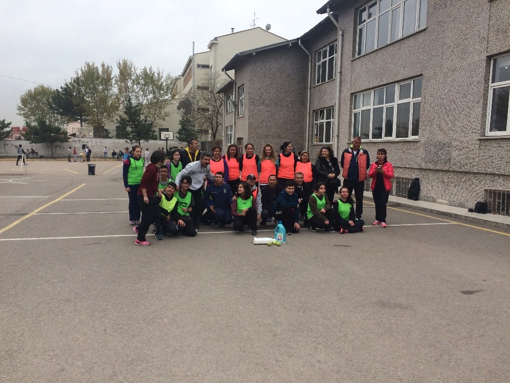 ’Sağlıklı Yaşam’ için birlikte spor yaptılar