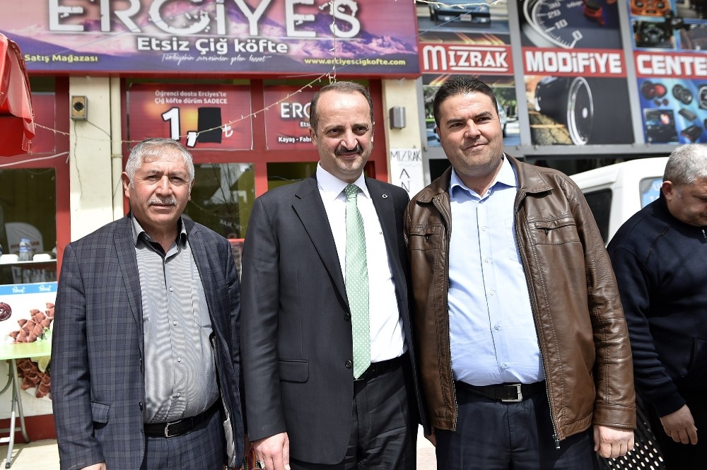 Mamak Belediye Başkanı Akgül’den esnaf ziyareti