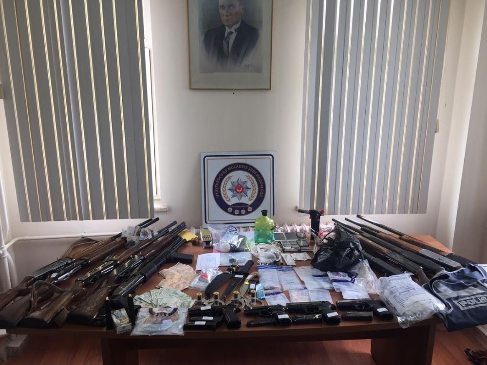 Suç şebekesi çökertildi: 21 gözaltı